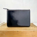 Pochette passeport en cuir moulé