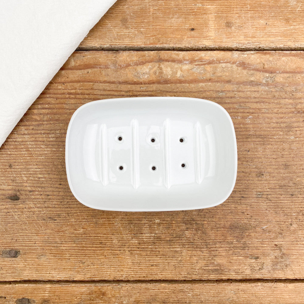 Porte-savon en porcelaine blanche
