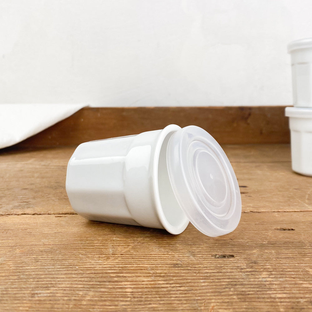 Pot à confiture en porcelaine