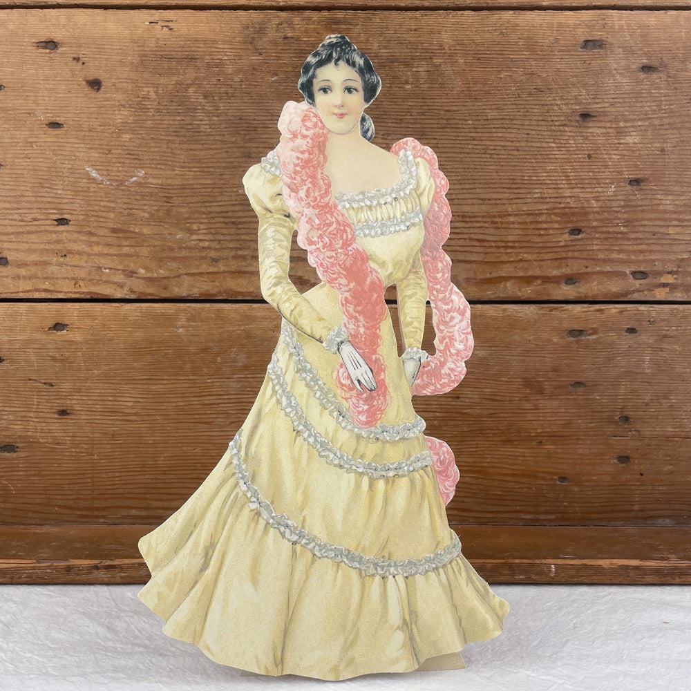 Poupée de papier à habiller