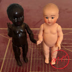 Deux Petits Poupons