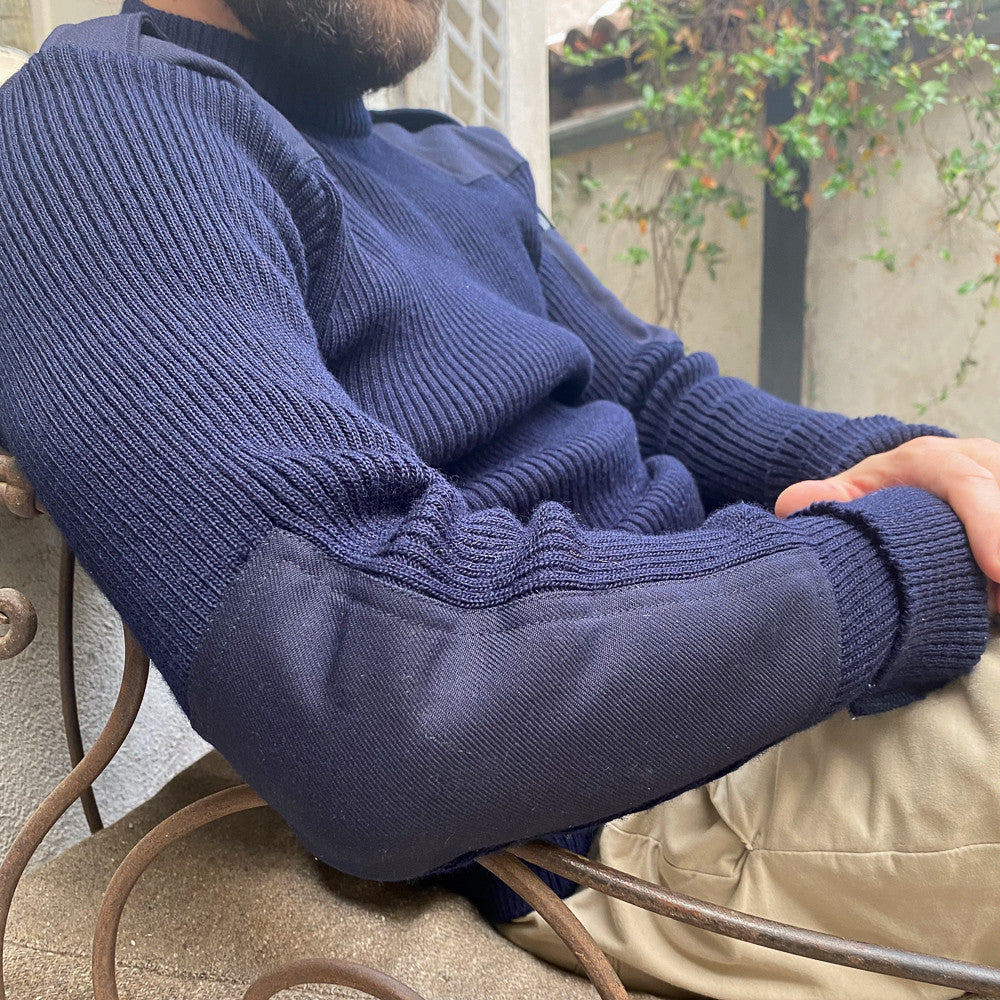 Pull officier marine avec renforts