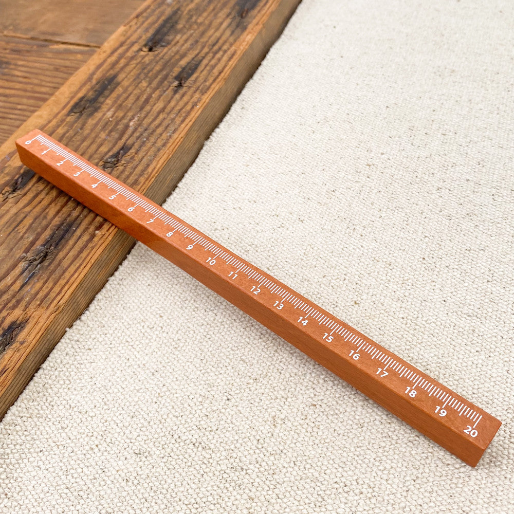 Règle en bois 20cm