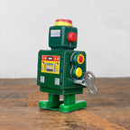 Robot mécanique vert