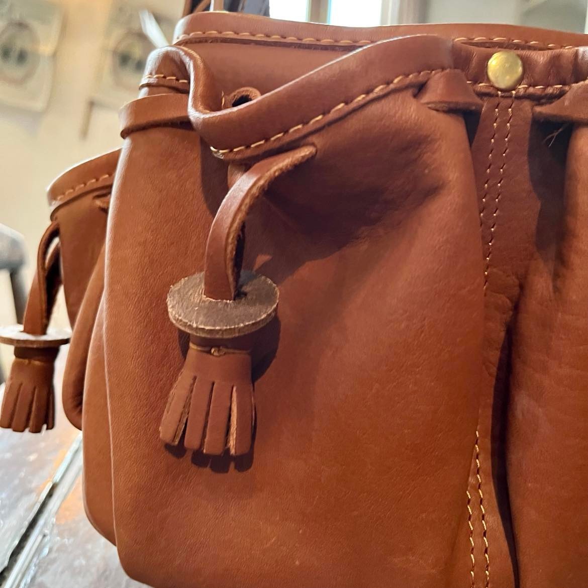 Sac bandoulière en cuir marron (grand modèle)