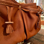 Sac bandoulière en cuir marron (petit modèle)