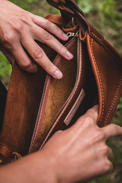 Sac bandoulière gibecière en cuir