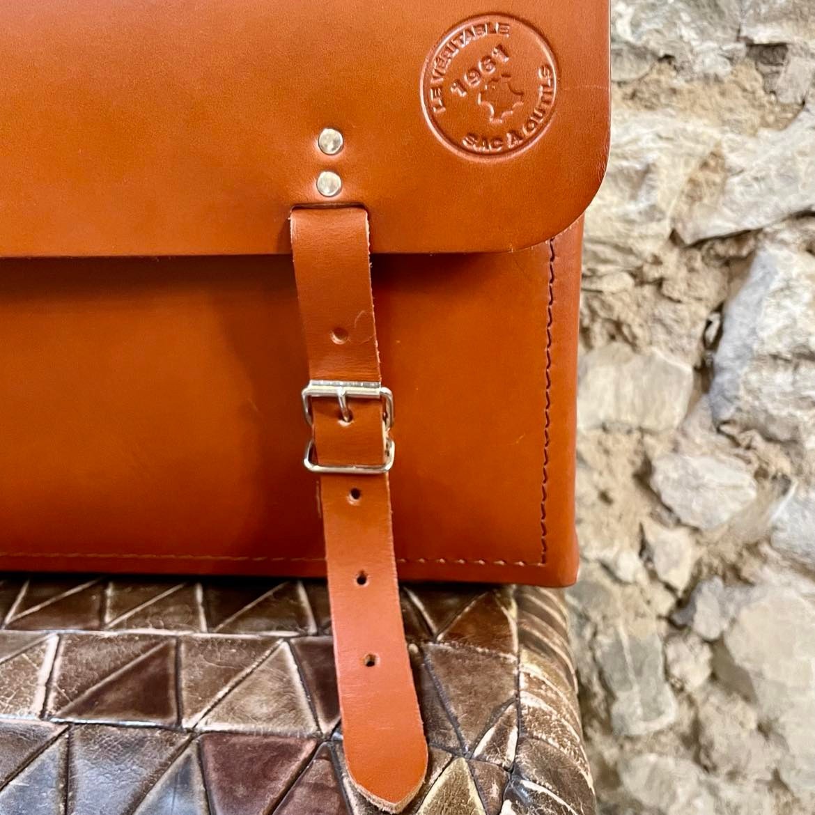 Sacoche à outils rigide en cuir avec poignée