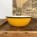Saladier en émail coloré