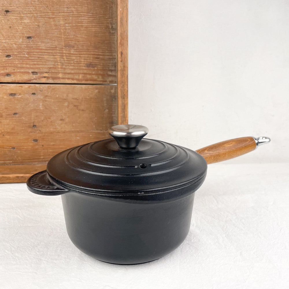 Saucier Le Creuset en fonte noir mat
