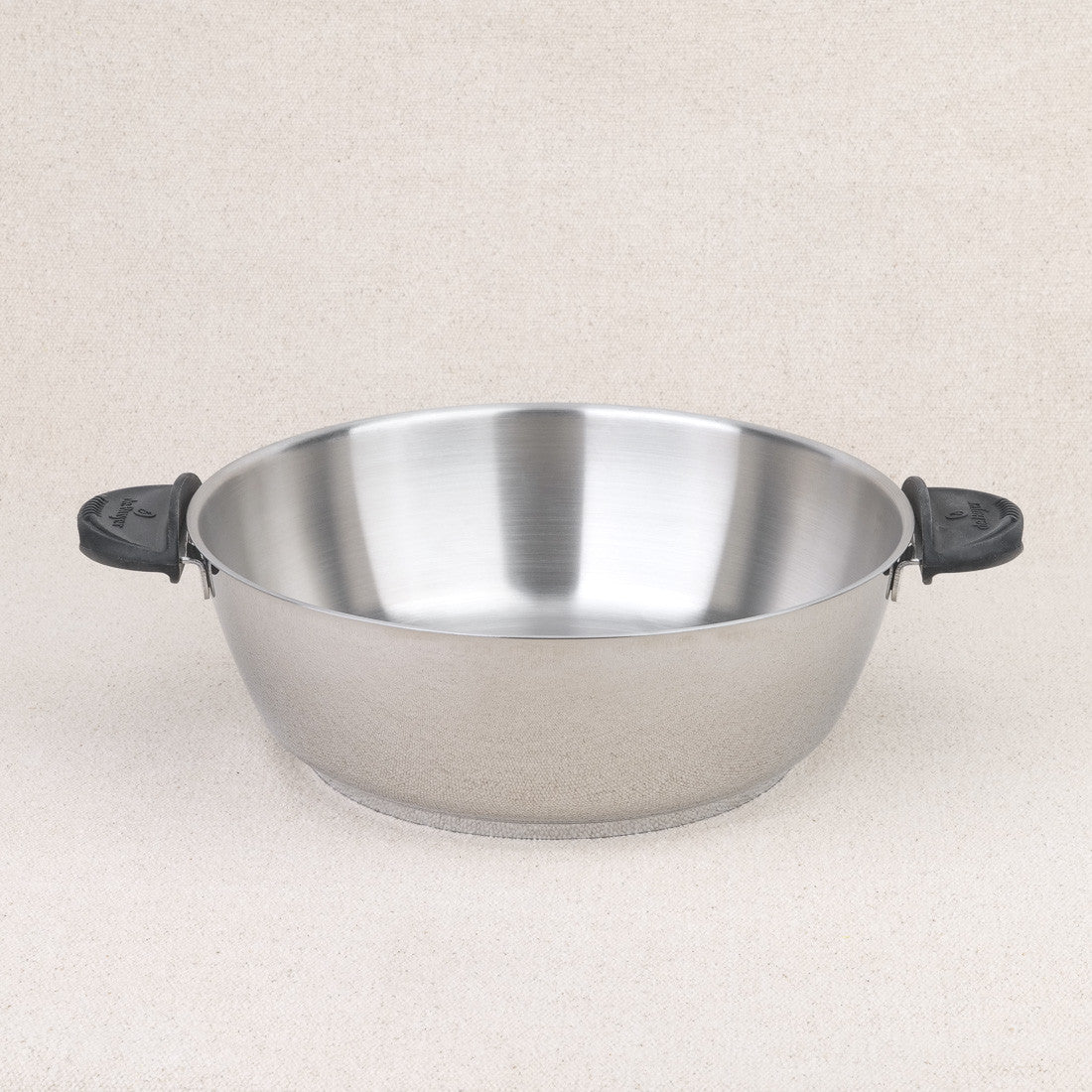 Sauteuse bombée Twisty ø 24cm avec anses silicone