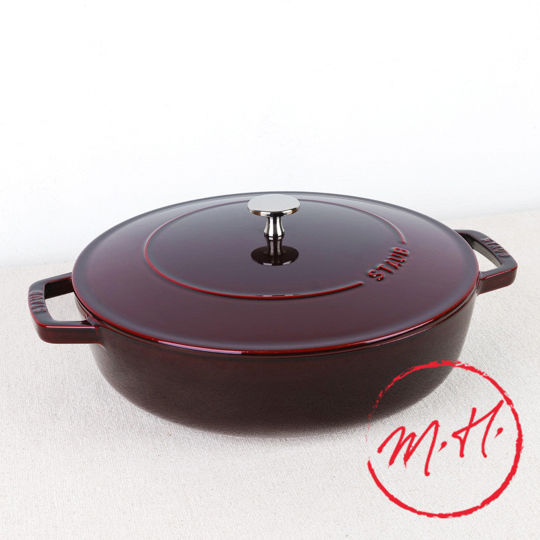 Sauteuse en fonte grenat