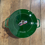 Sauteuse en fonte vert basilic