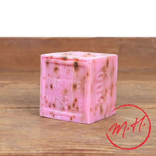 Savon de Marseille à la rose broyée