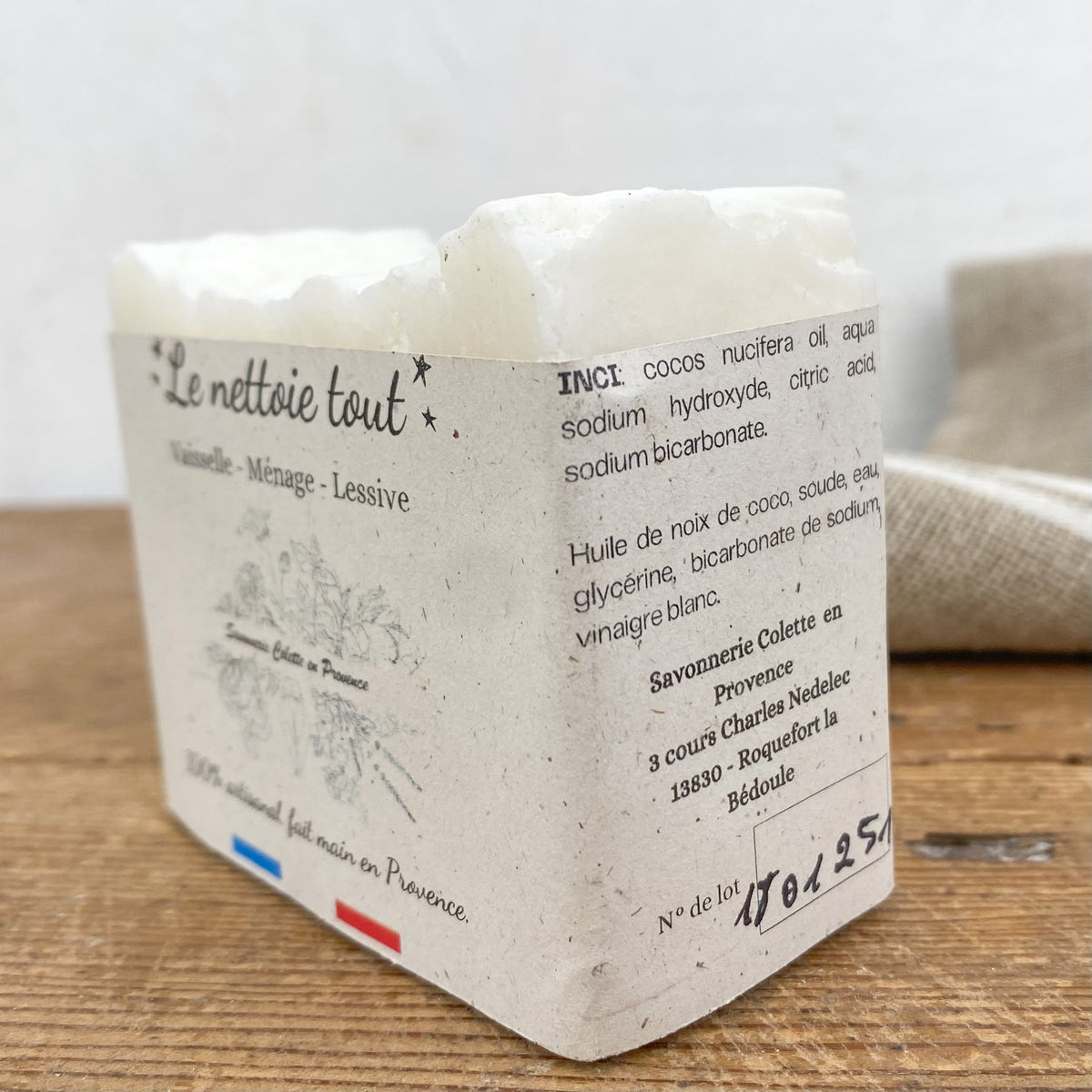 Savon ménager «Nettoie tout»
