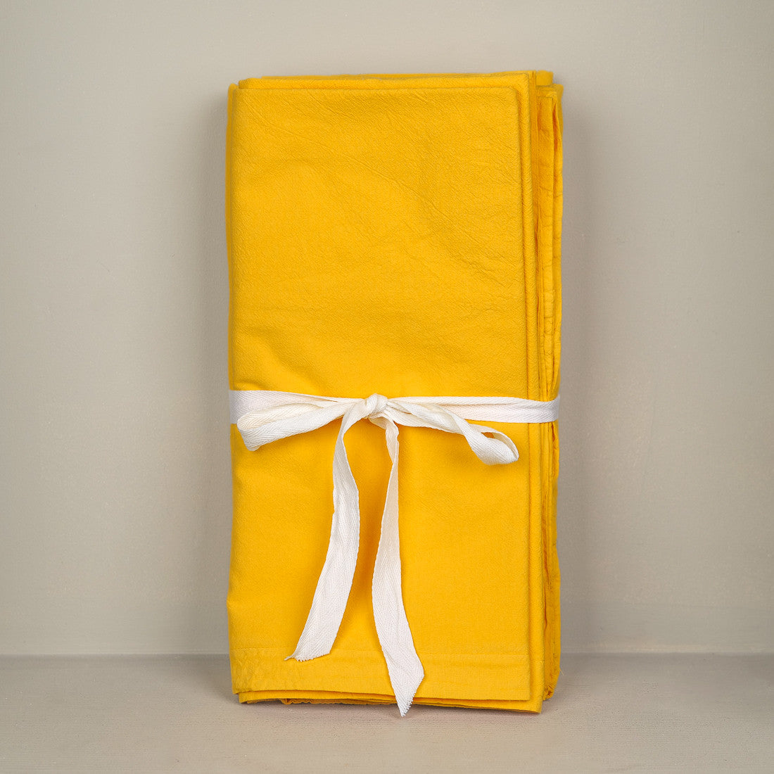 Housse de couette 230 × 260 cm et 2 taies d'oreiller 70 x 70 cm jaune orange