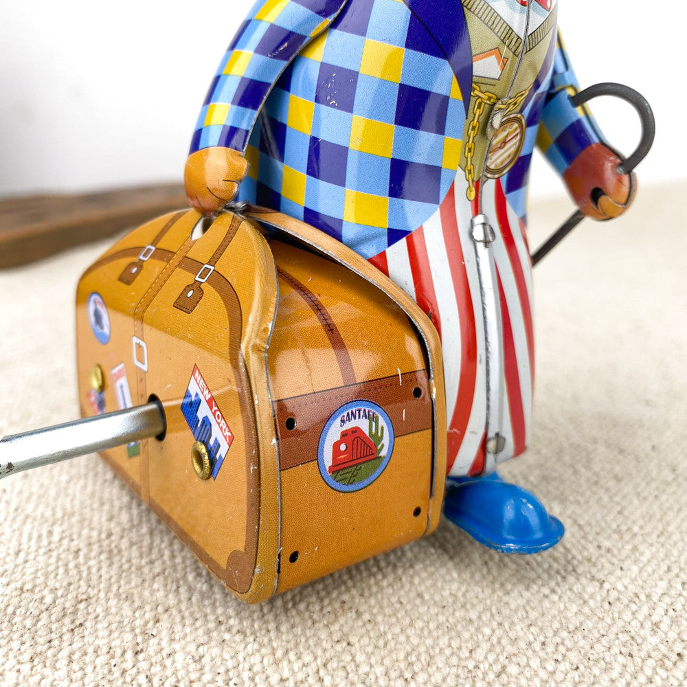 Singe avec valise