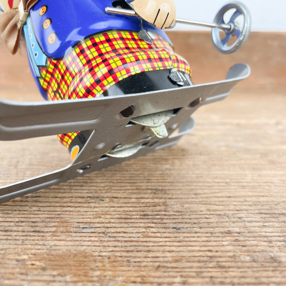 jouet skieur en metal