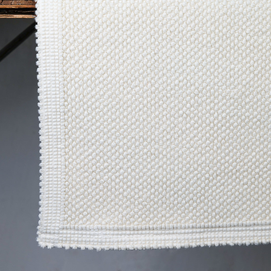 Tapis de bain écru