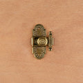 Targette perles en laiton patiné Louis XVI
