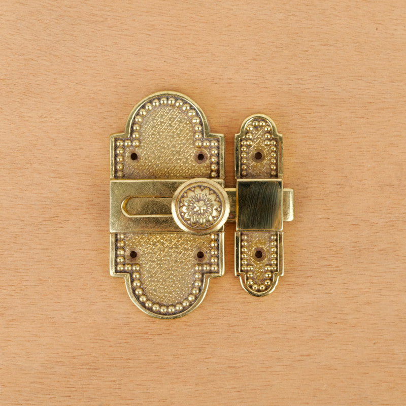 Brass patinated pearl bolt Louis XVI