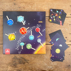 Toupies planète en bois