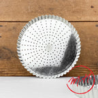 Tourtière perforée en fer blanc Gobel