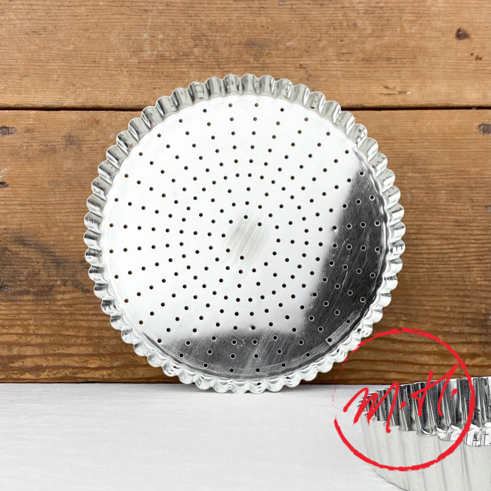 Tourtière perforée en fer blanc Gobel
