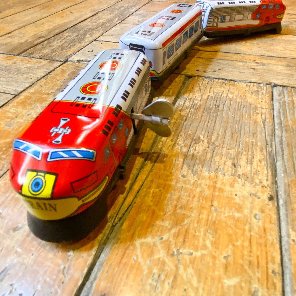 Train express en tôle