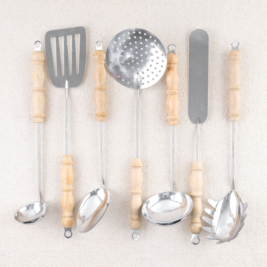 Ustensiles de cuisine en hêtre et inox