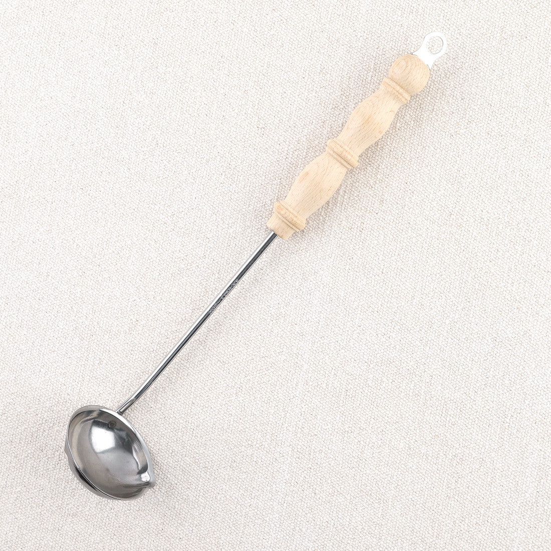 Ustensiles de cuisine en hêtre et inox