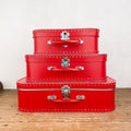 Valise rouge en carton