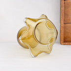 Vase en verre ambré
