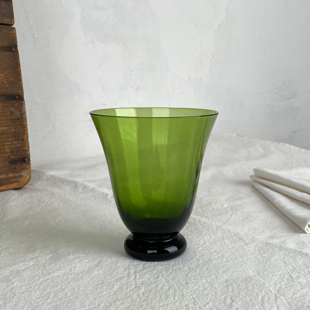 Verre à eau coloré