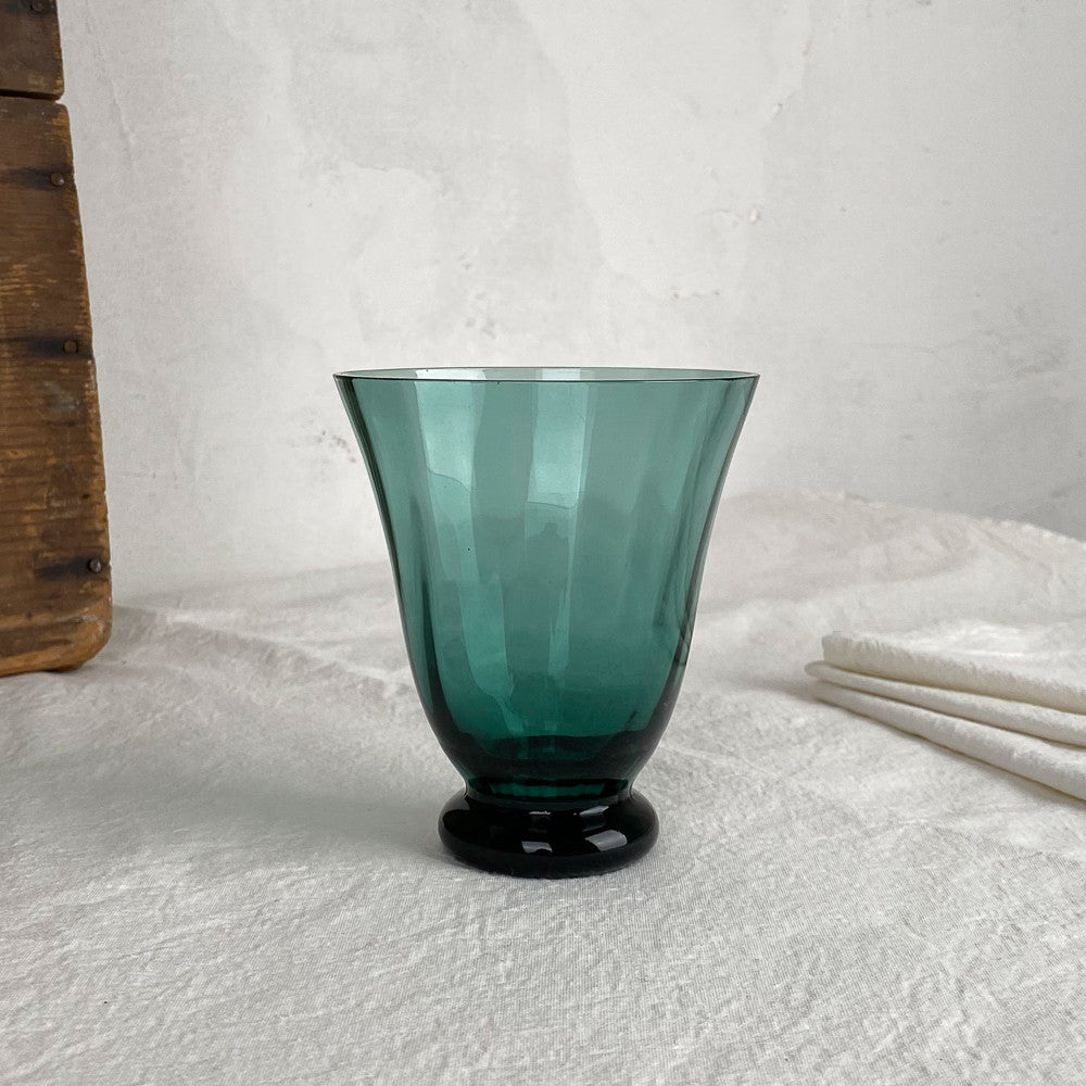 Verre à eau coloré