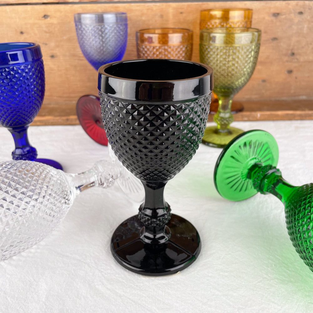 calice en verre noir