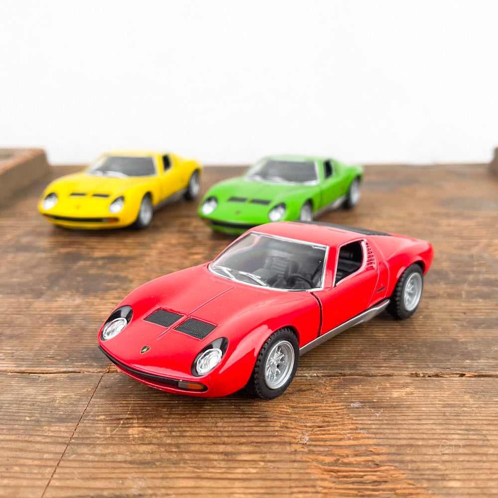 Voiture Lamborghini Miura miniature en métal
