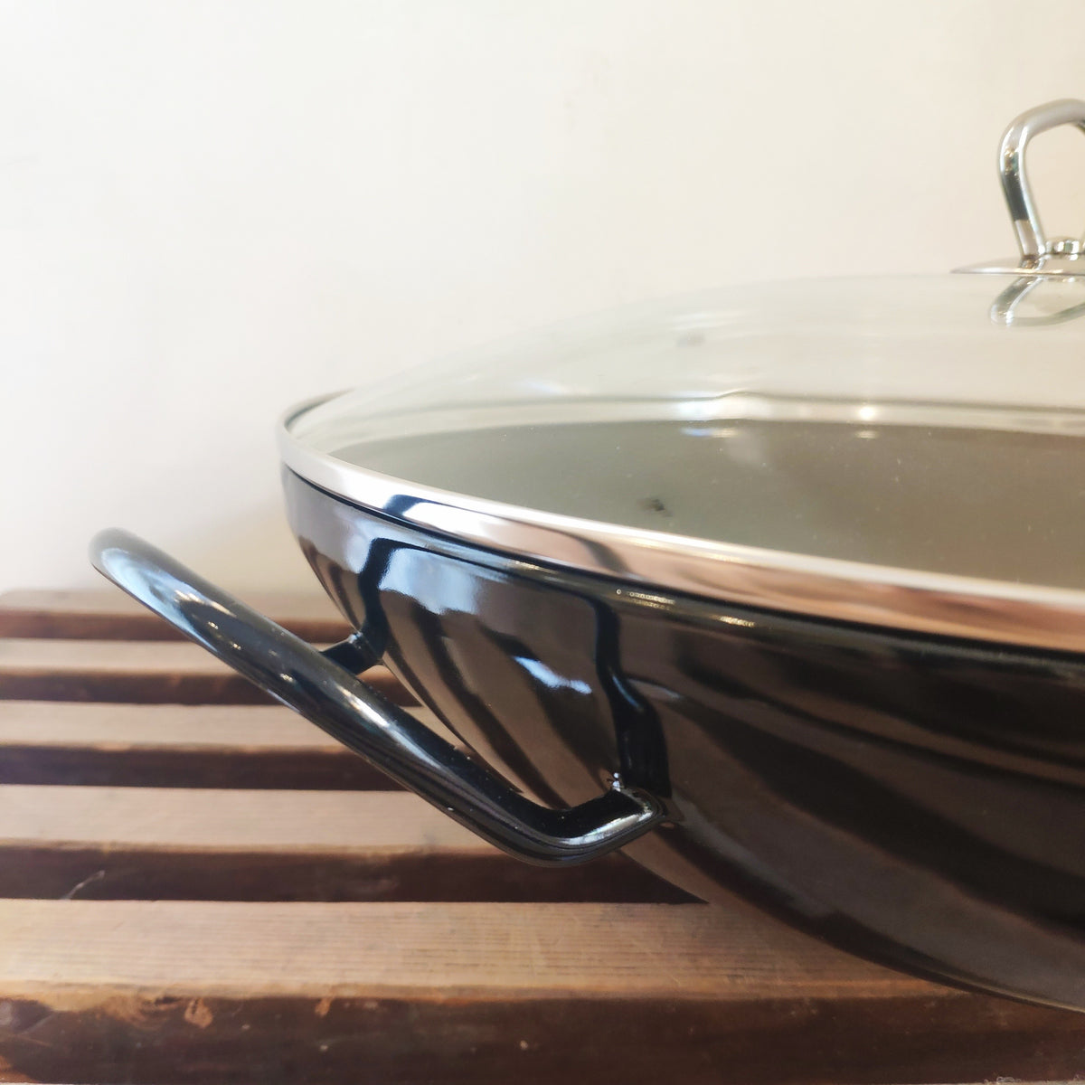 Wok émaillé noir Ø36